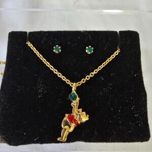 Disney For Avon Winnie the Pooh Birthstone Gift Set May Simulated Emerald